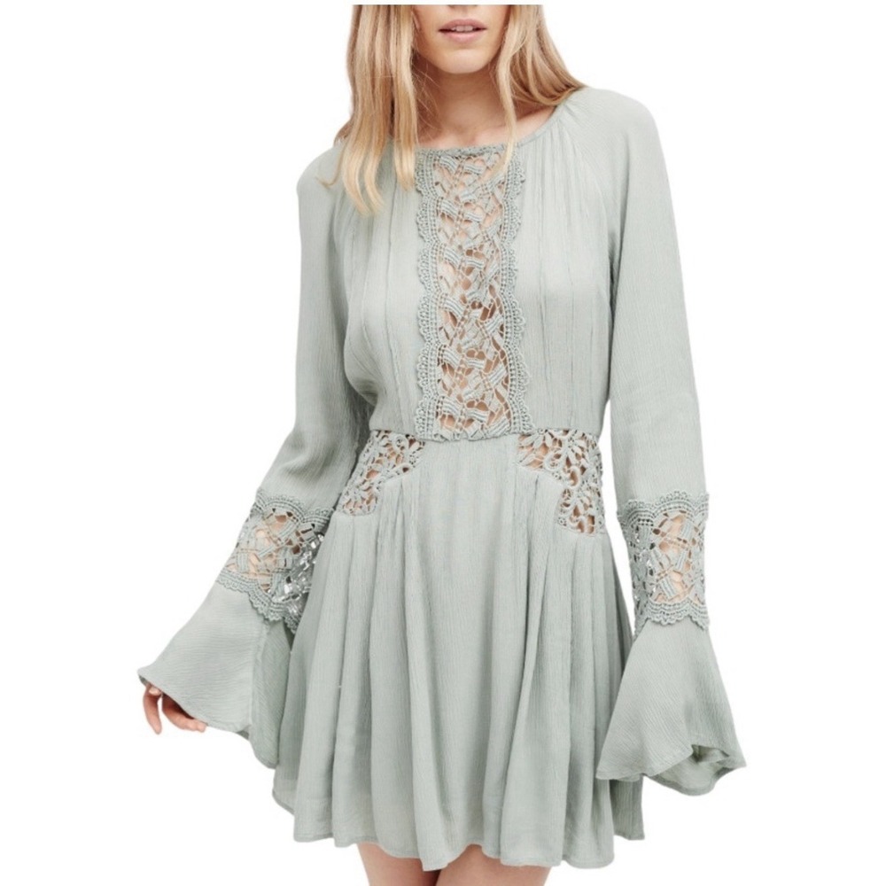 Free‎ People Mini crochet Dress Sz 4 S Sunkissed Gauzy Flare Sleeve Fairy Crepe